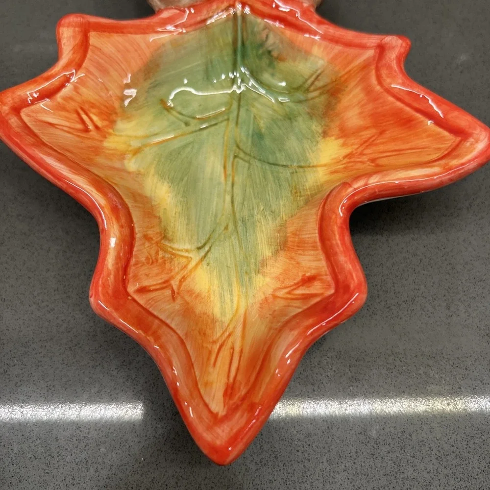 Hand Painted Leaf Dish WCL Pottery Vintage 8x6x2 Inches Beautiful